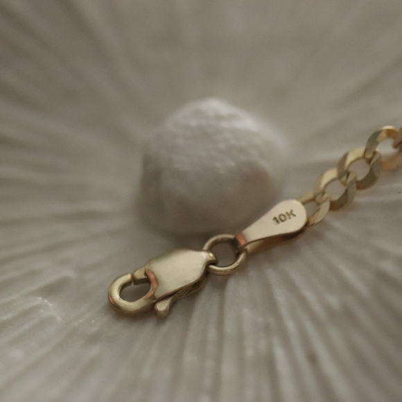 10K Curb Chain Choker Necklace - Picture 4 of 5